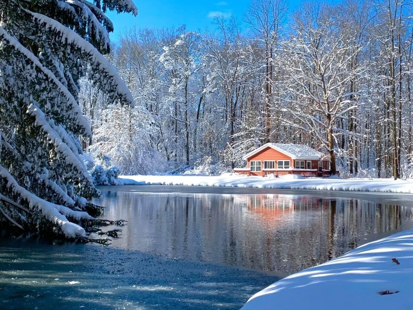 The Pond Cottage at Rustic River Retreats-quiet & secluded Wine Country getaway