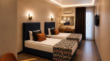 Escritorio, wifi gratis, ropa de cama y acceso para silla de ruedas