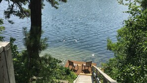 Property grounds - Secluded Waterfront Home with Dramatic Pond Views (Plymouth)