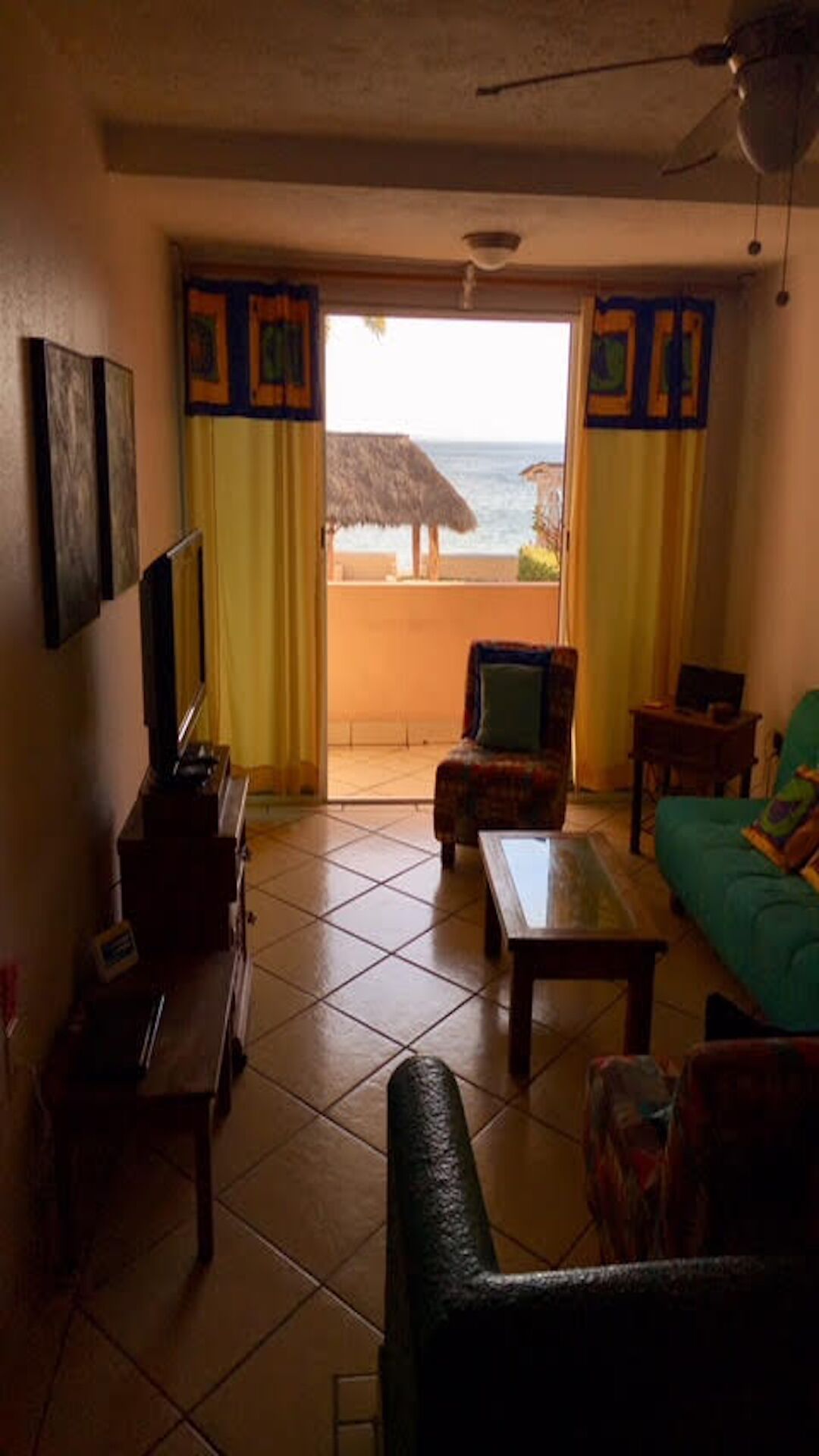 SPECTACULAR VIEWS!  Oceanfront condo with all you need for your vacations!