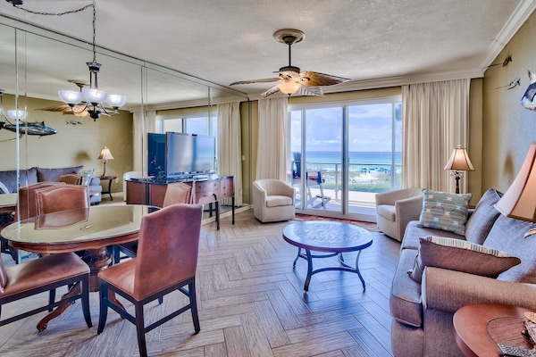 リビング エリア