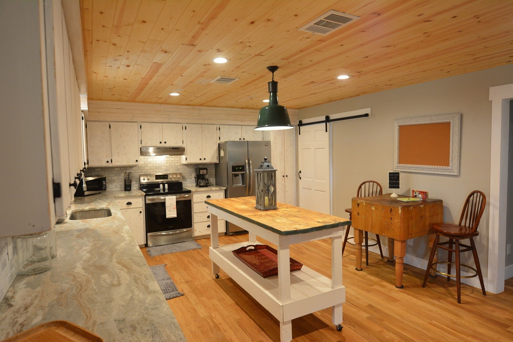 Creekside Farmhouse on Lone Man Creek. Perfect for family getaways and retreats.