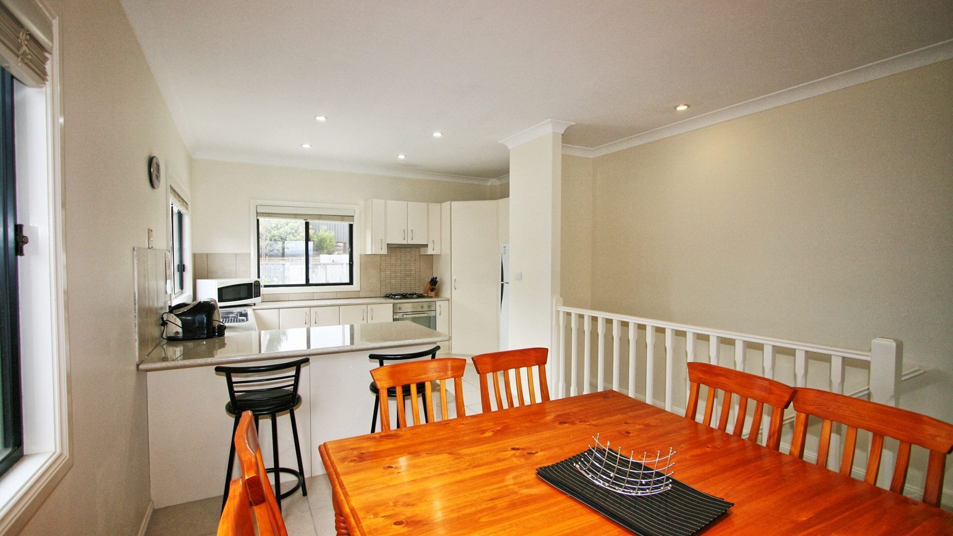 Alaska - Great lake & mountain views — image 16