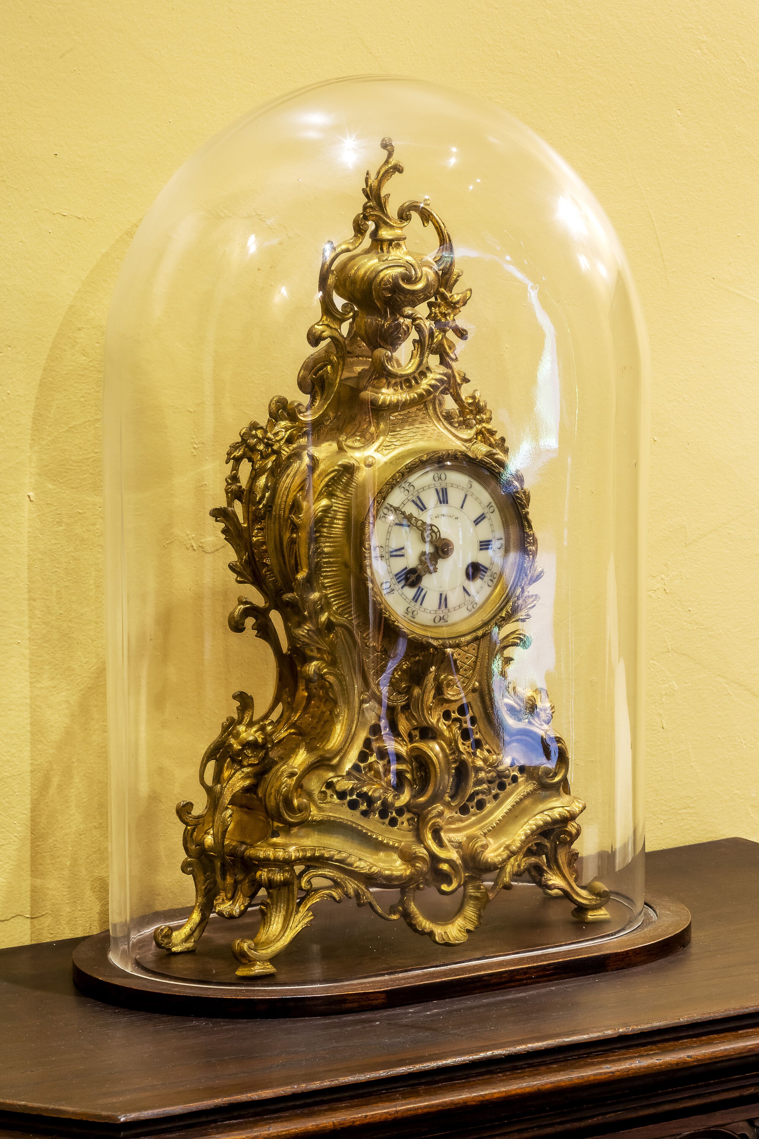 Castle Keep- Exceptionally Romantic  Escape for 2 with open log fire. — image 22