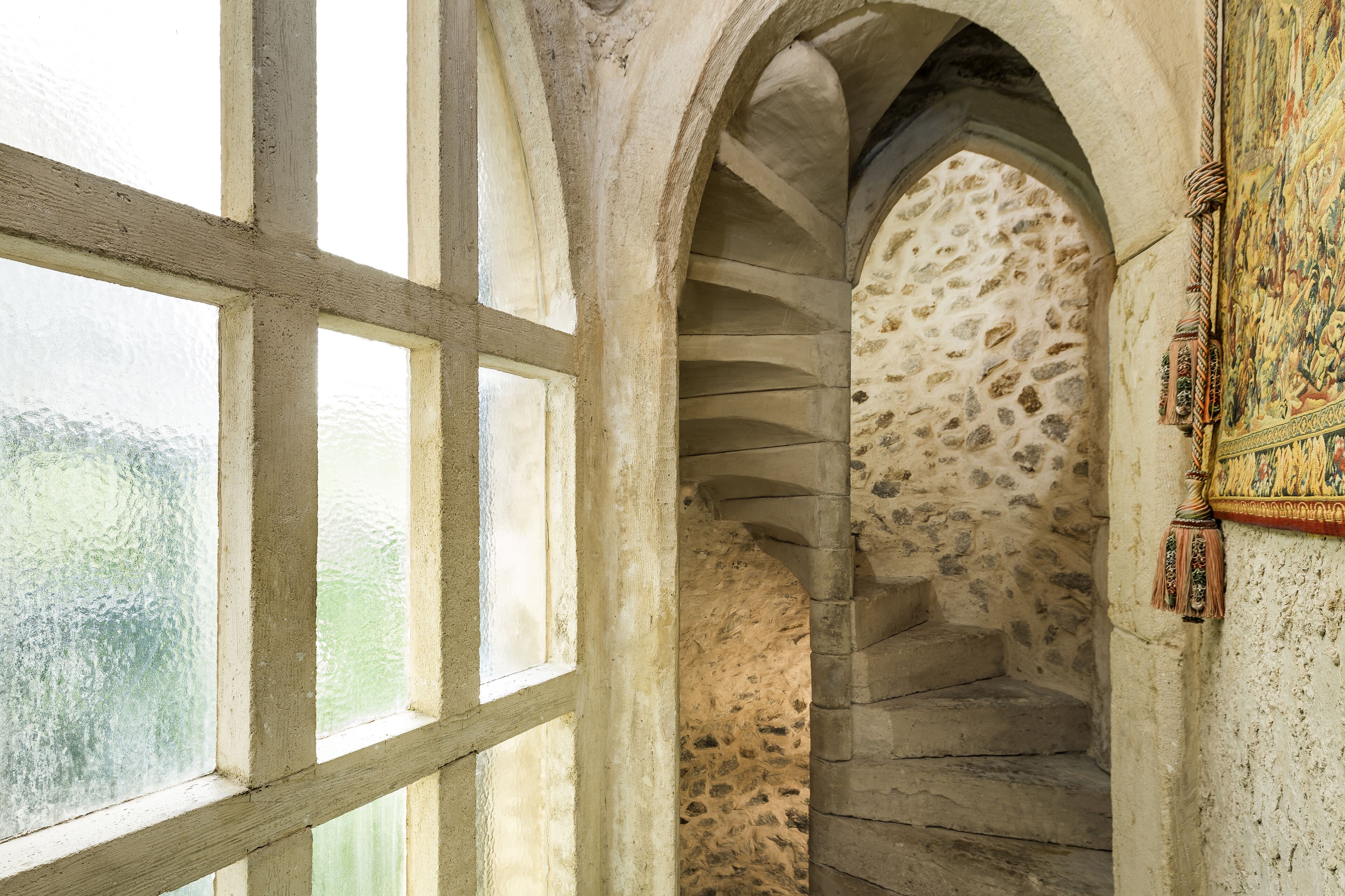 Castle Keep- Exceptionally Romantic  Escape for 2 with open log fire. — image 23