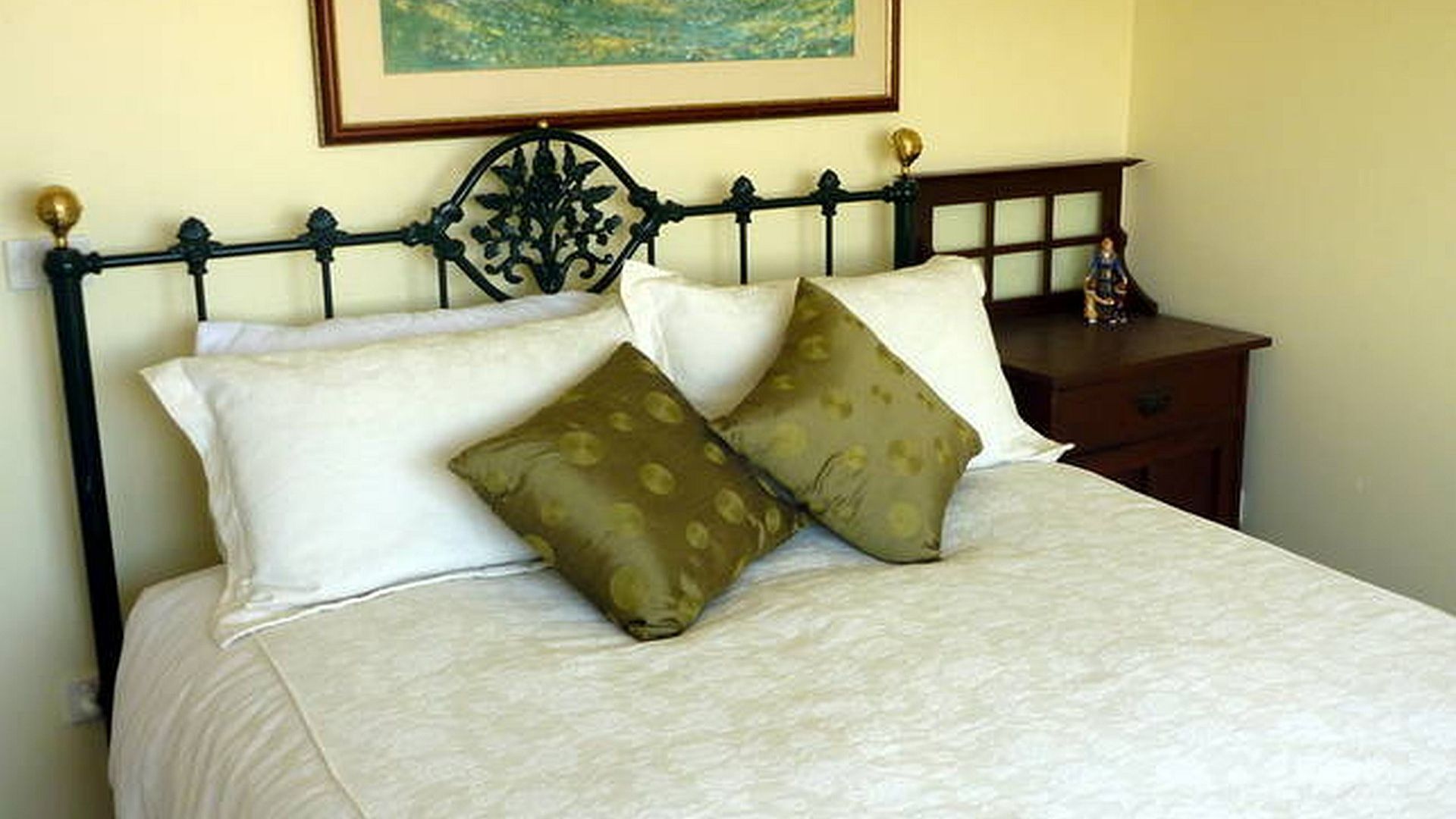 The Mews - Charan Hills