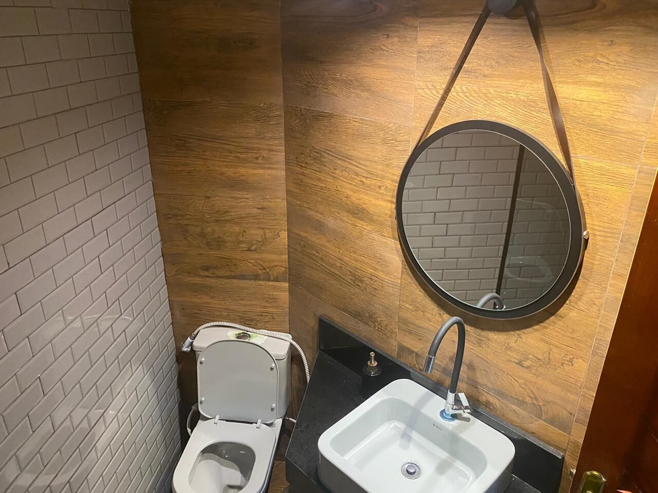 Excellent Country House (Panoramic View to Town and Mountain)