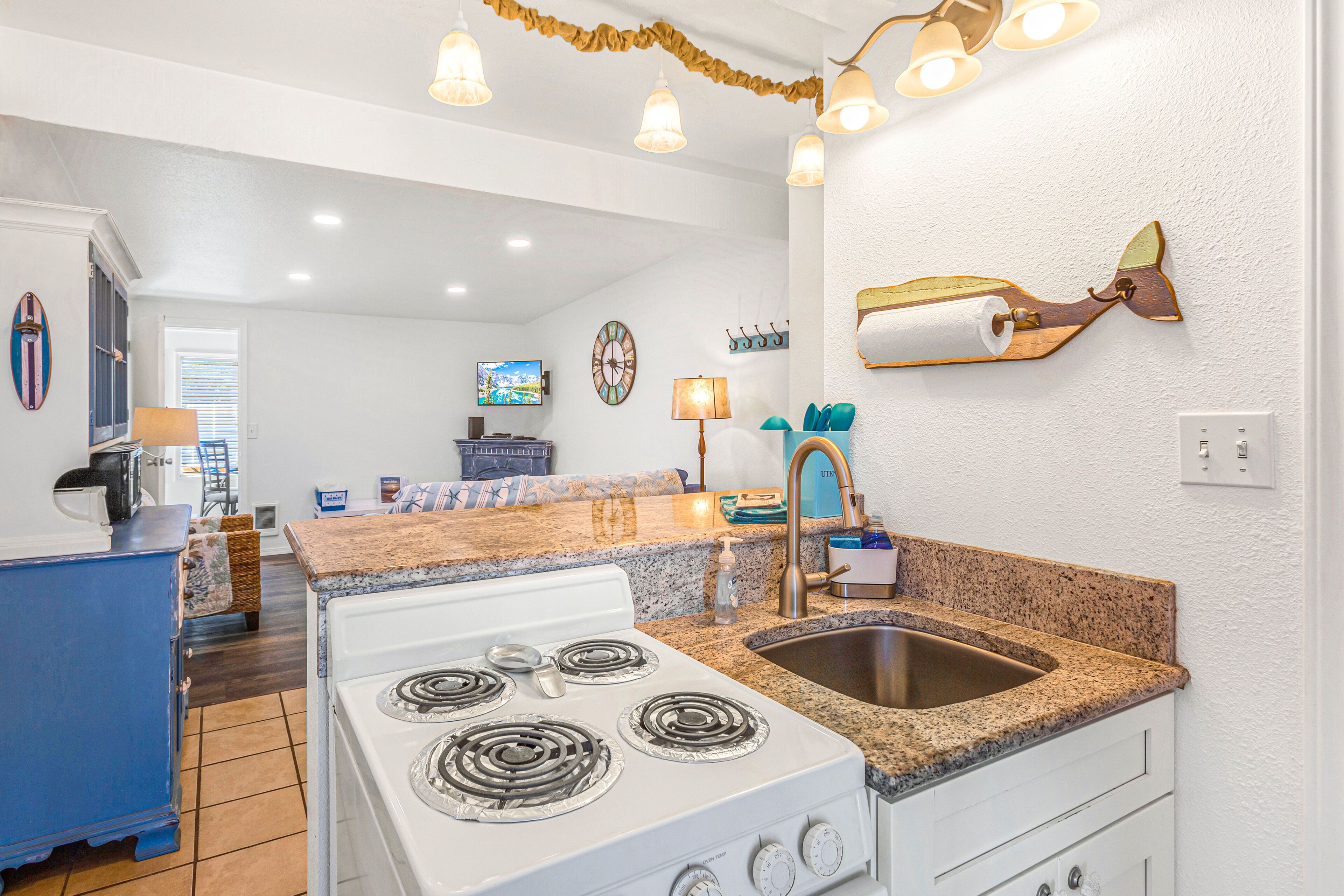 NEW: Come for the Surf & Stay at Sandy Days Condo