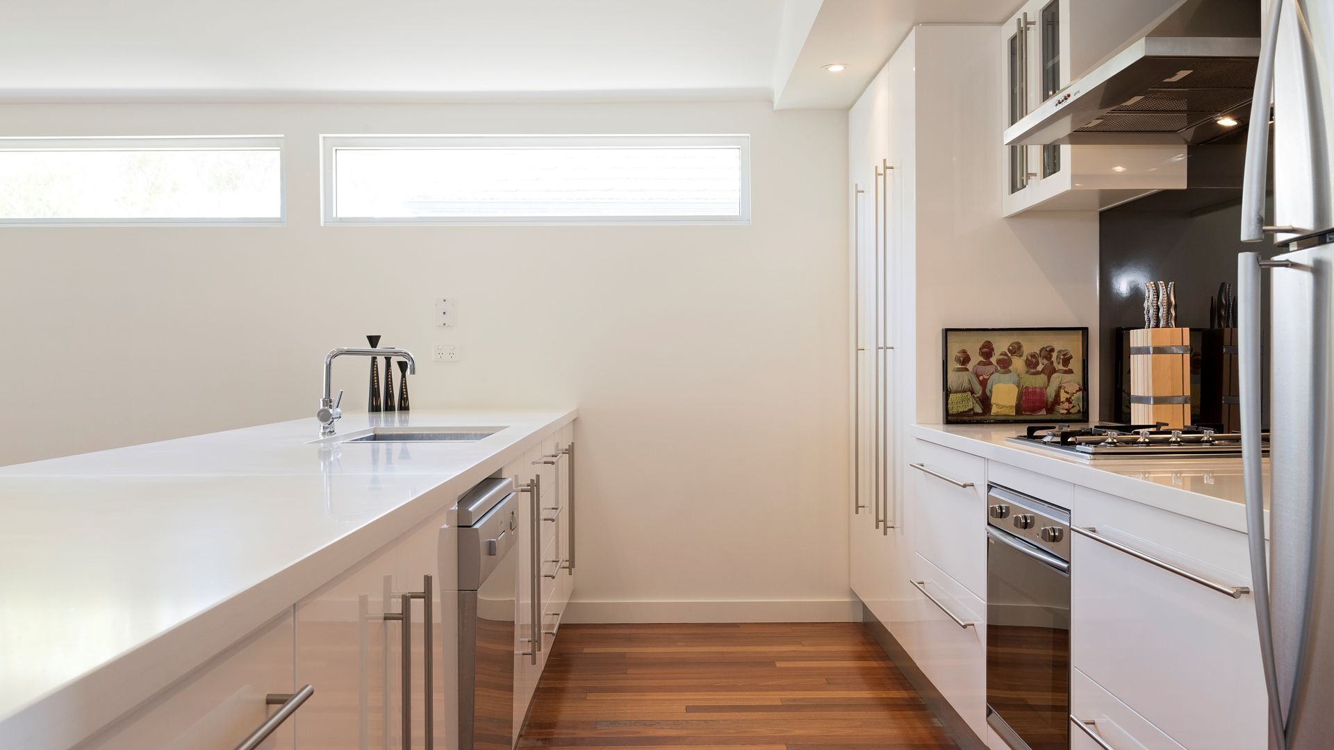 Stunning Seaside Retreat — image 13