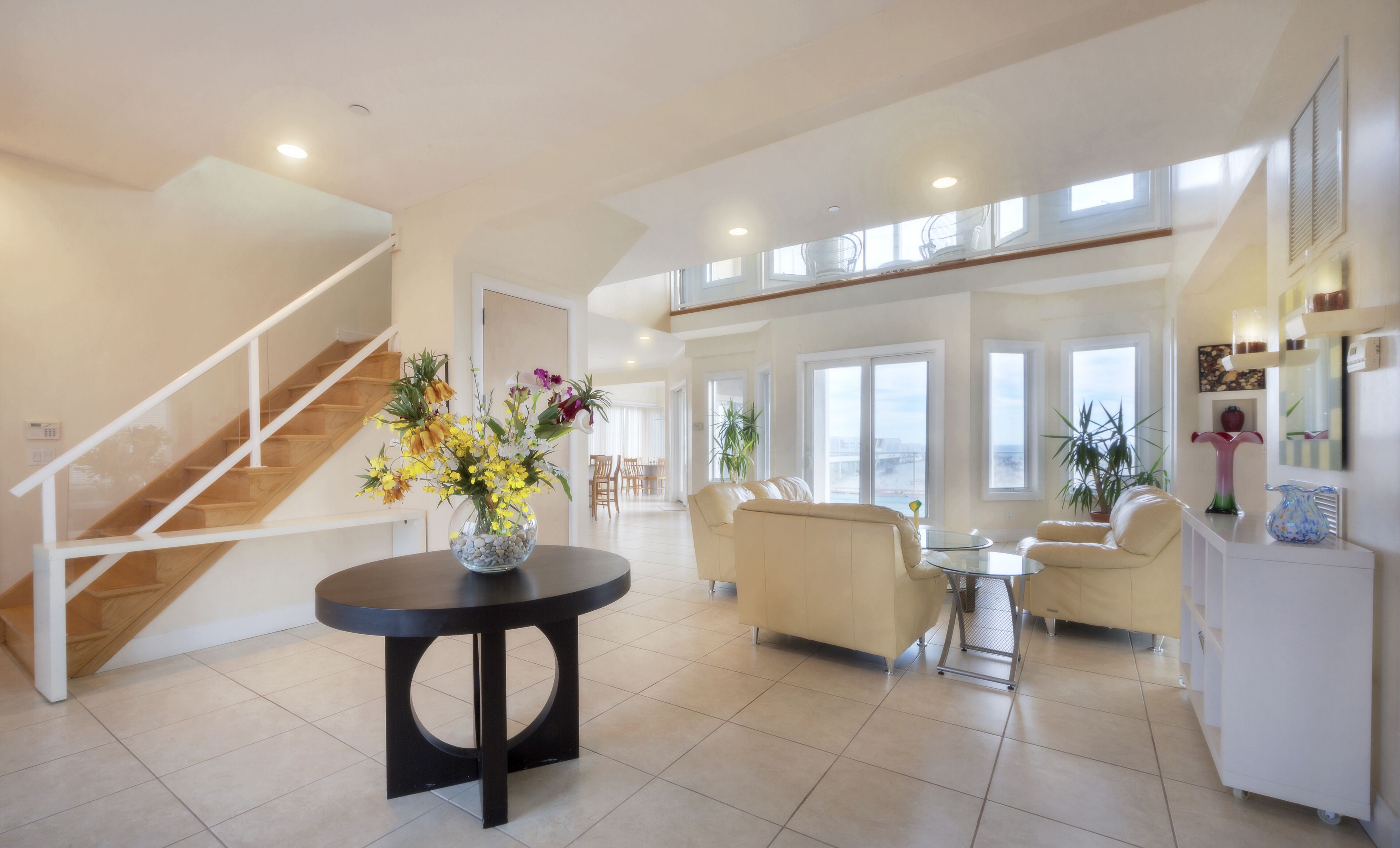 Luxury Oceanfront House! Pool facing the Ocean! Contact today!