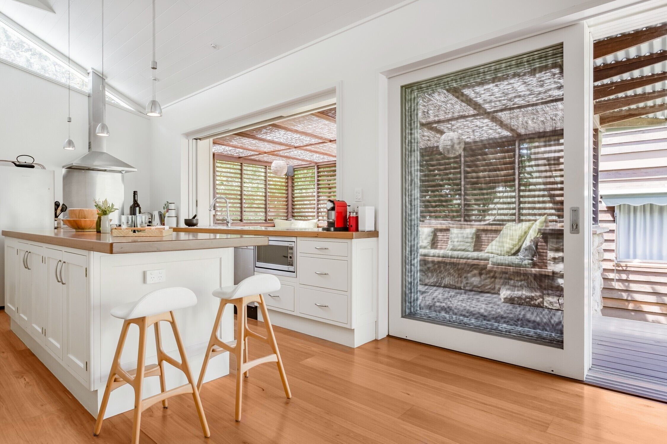 Spectacular Family Hideaway — image 12