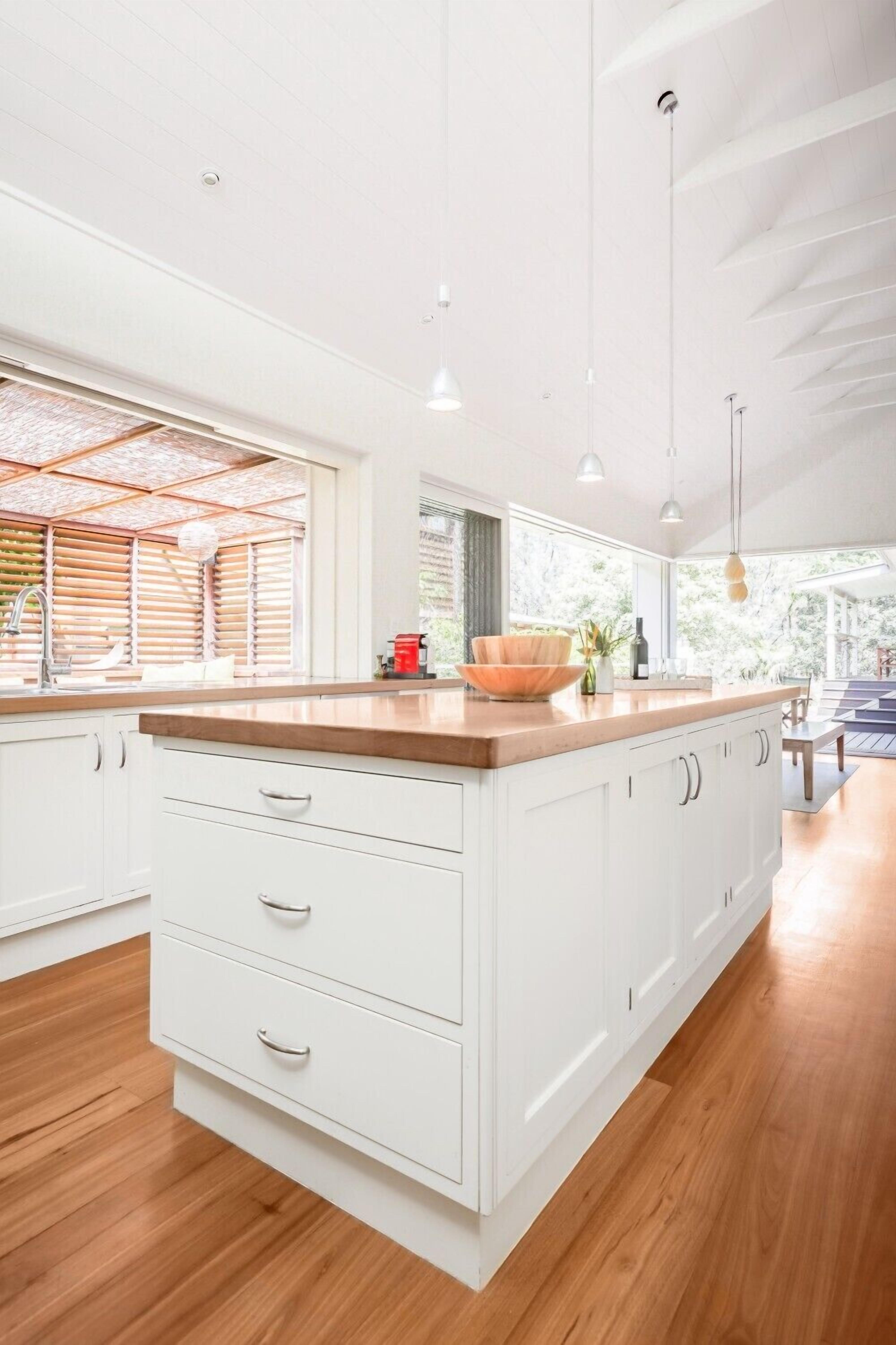 Spectacular Family Hideaway — image 11