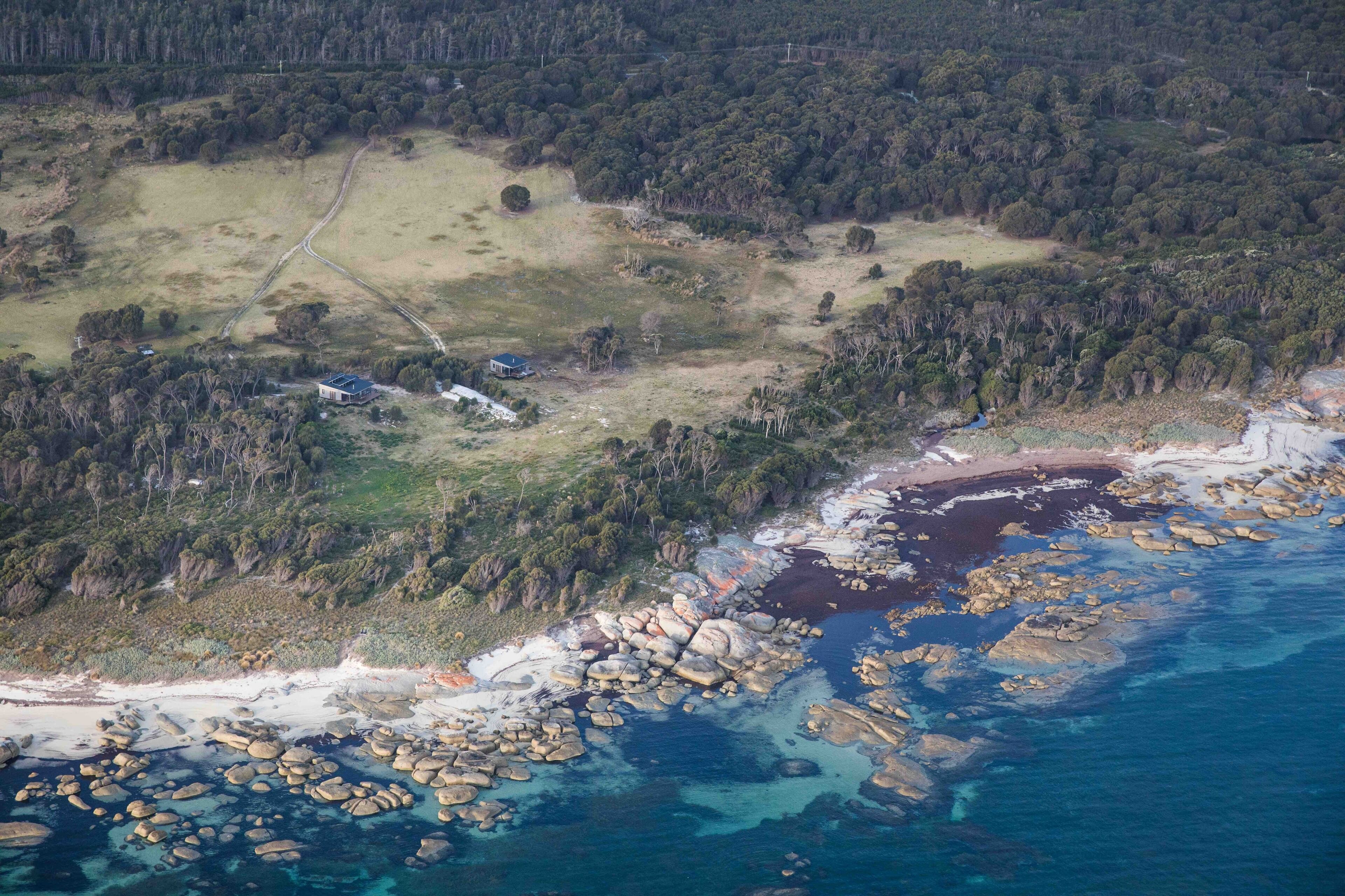 Sawyers Bay Shacks (small shack) — image 4