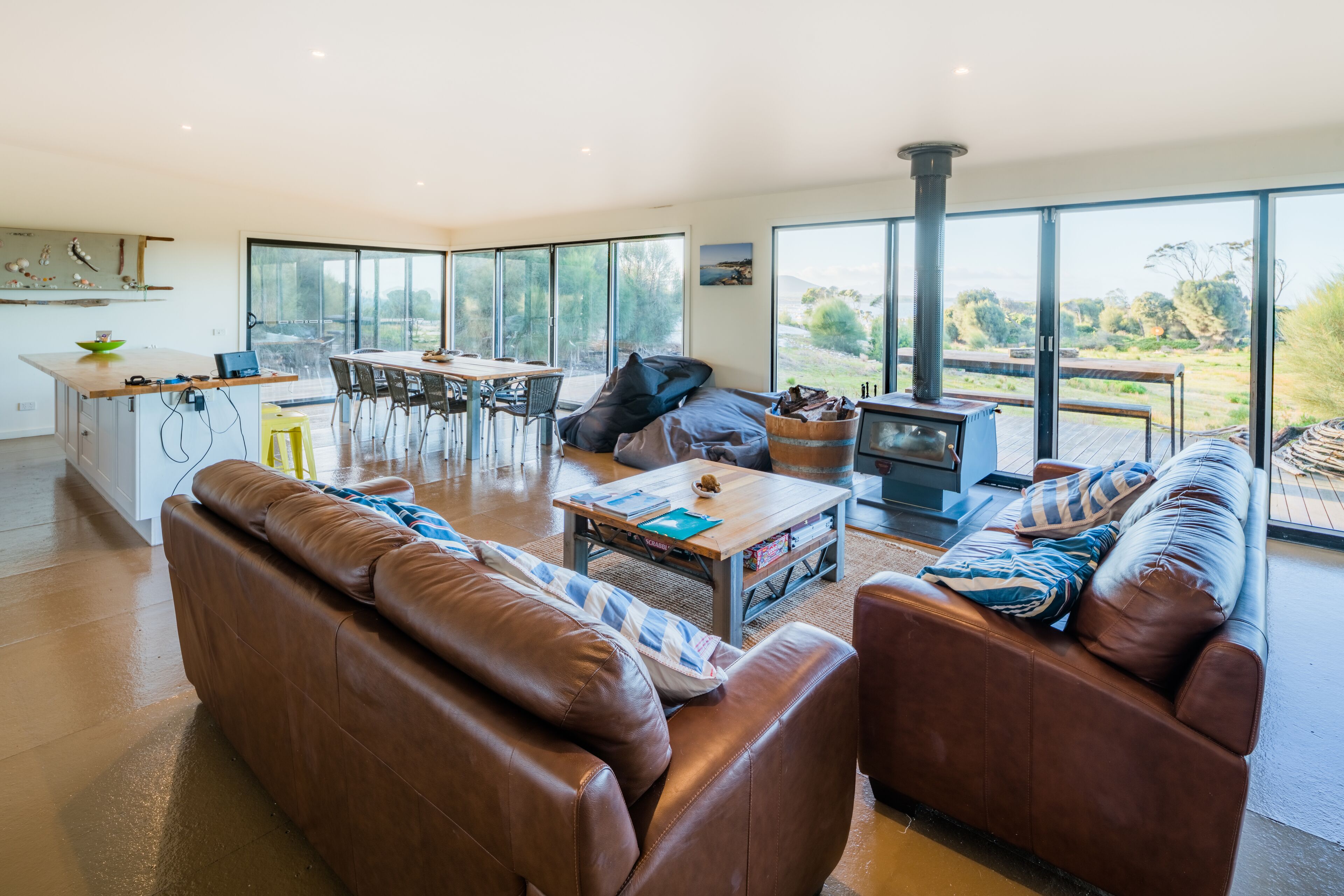 Sawyers Bay Shacks (small shack) — image 2