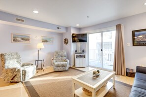 Smart-TV, videospill, DVD-spiller og bordtennis