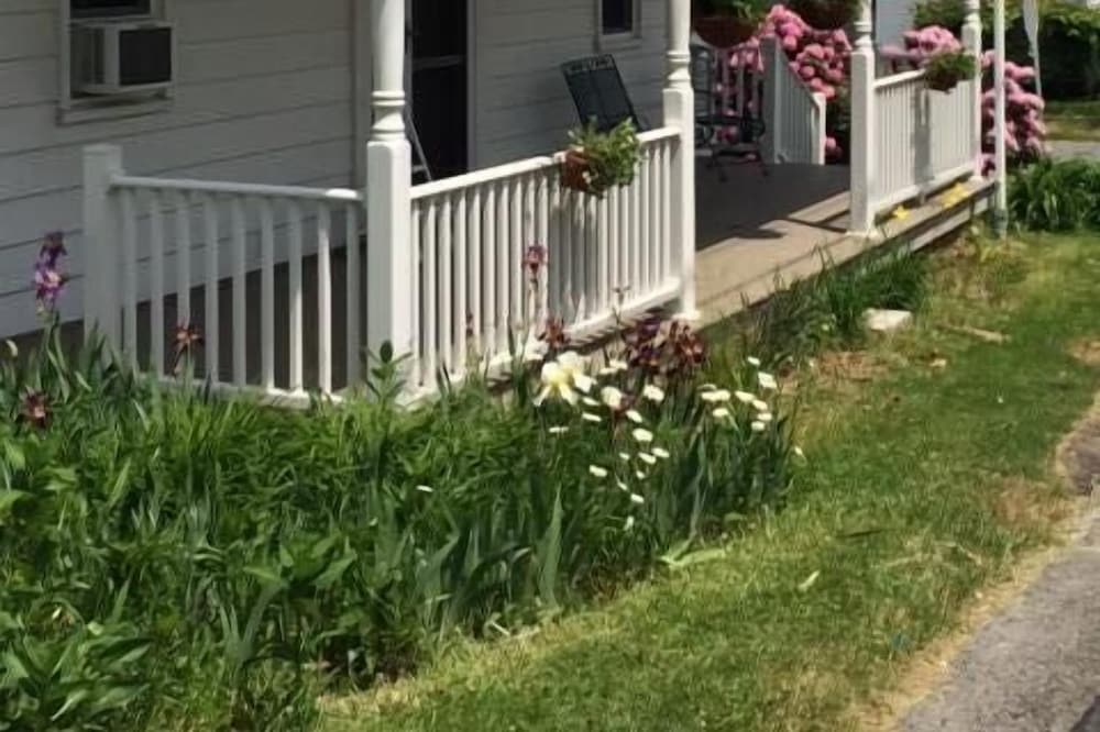 Friendly home in the heart of Ligonier