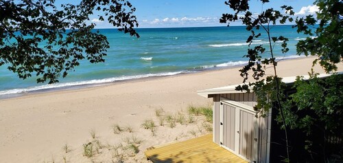 Lake Michigan cottage private beach access, season begins May 1