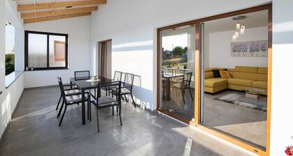 Countryside holiday apartment with 3 bedroom nestled in serene surroundings