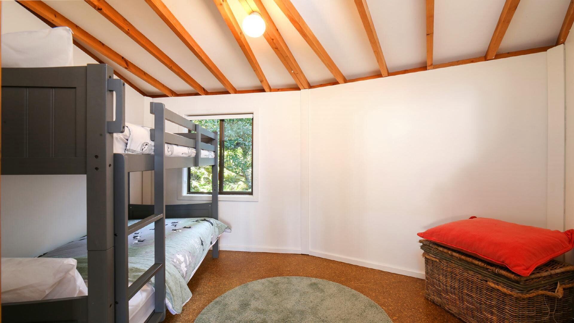 The Yurt - Pet Friendly