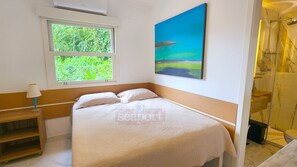 3 bedrooms, in-room safe, desk, iron/ironing board