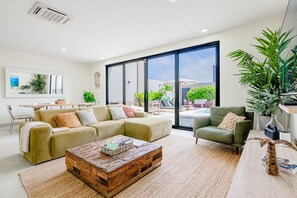 Smart-TV, Stereoanlage