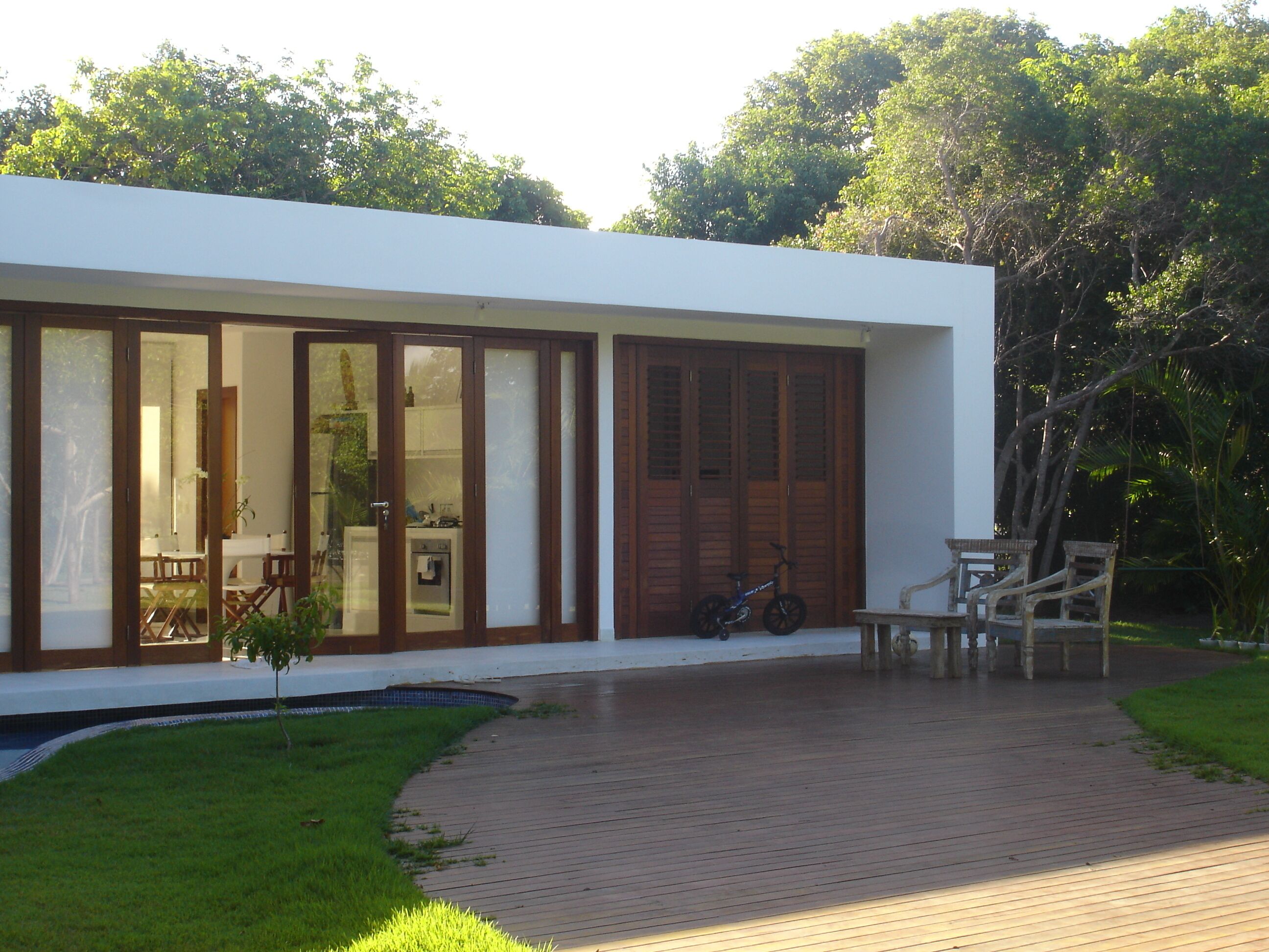 NEAR TO THE BEACH AND ITACIMIRIM