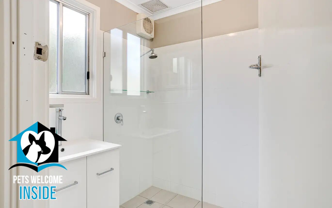 Renovated Retro Style + Park Views — image 15