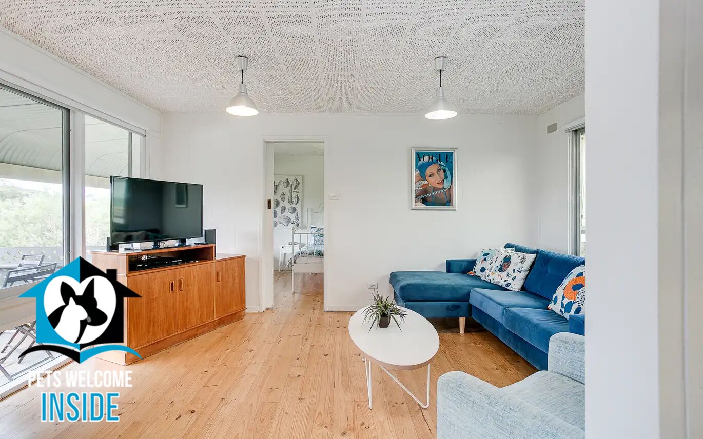 Renovated Retro Style + Park Views — image 7