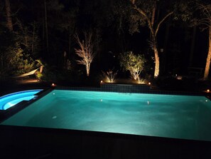 Outdoor pool - 2 Master Suites. 80 Reviews.
Great Backyard. (Hitlon Head)