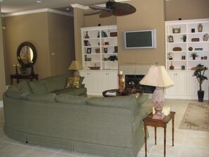 Smart TV, DVD player, books, stereo