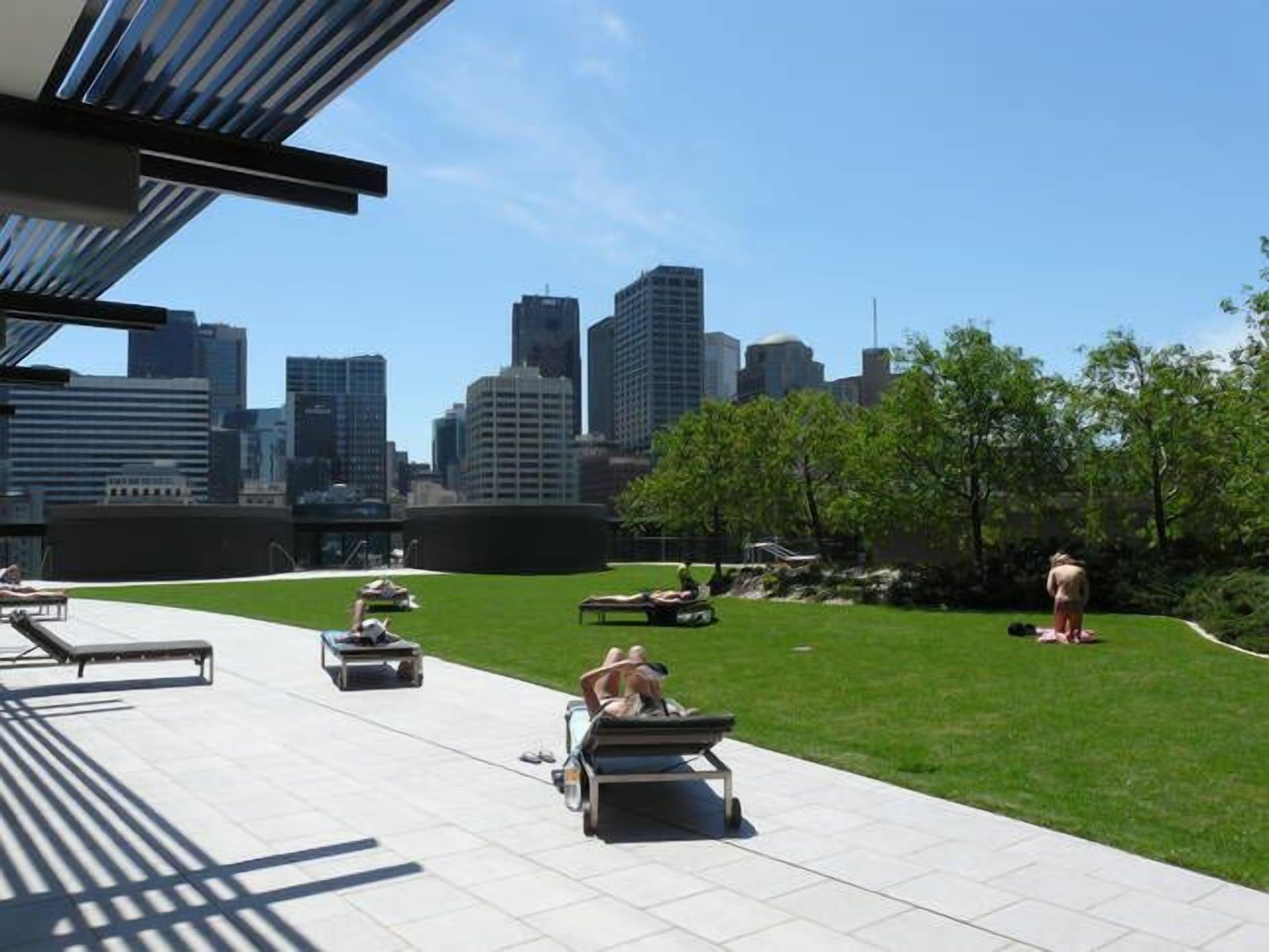 Luxury Apt in Southbank — image 5