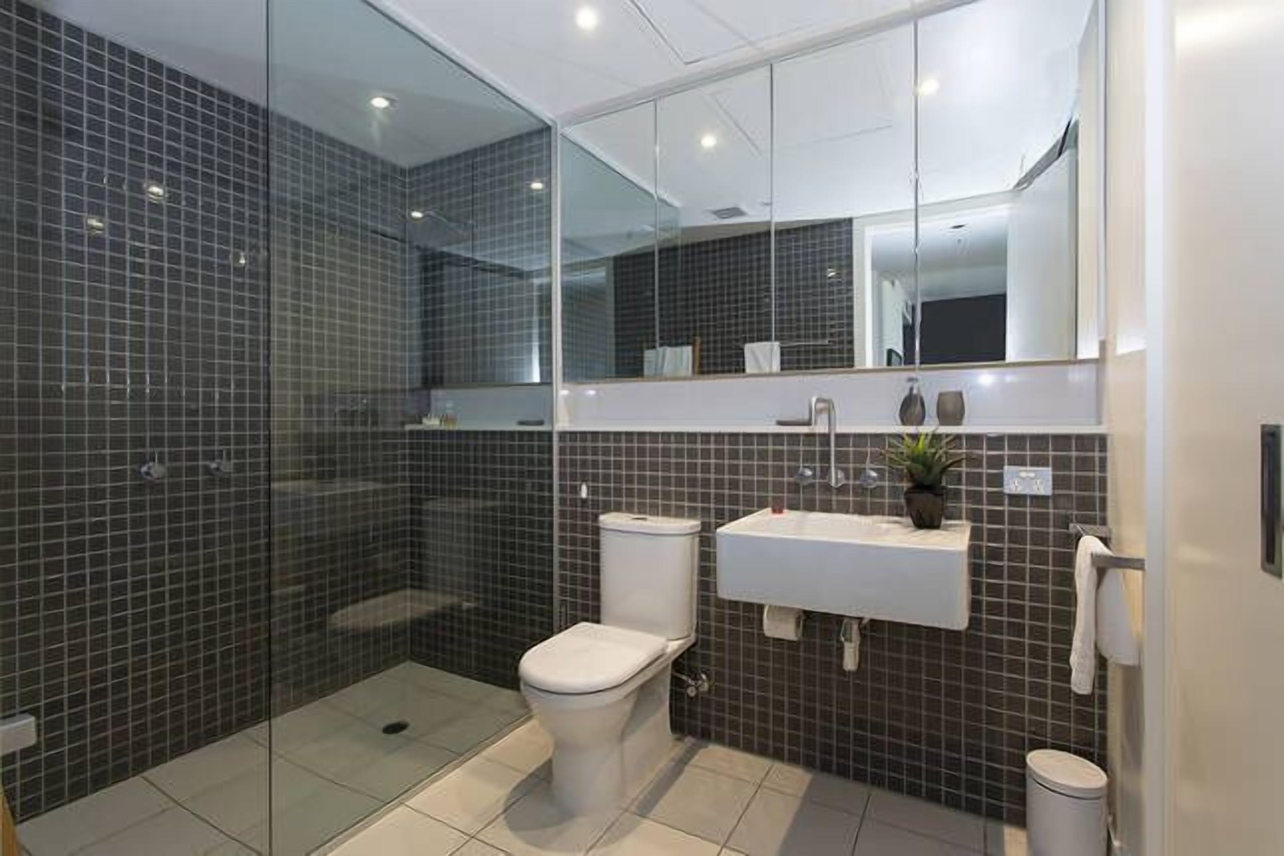 Luxury Apt in Southbank — image 11