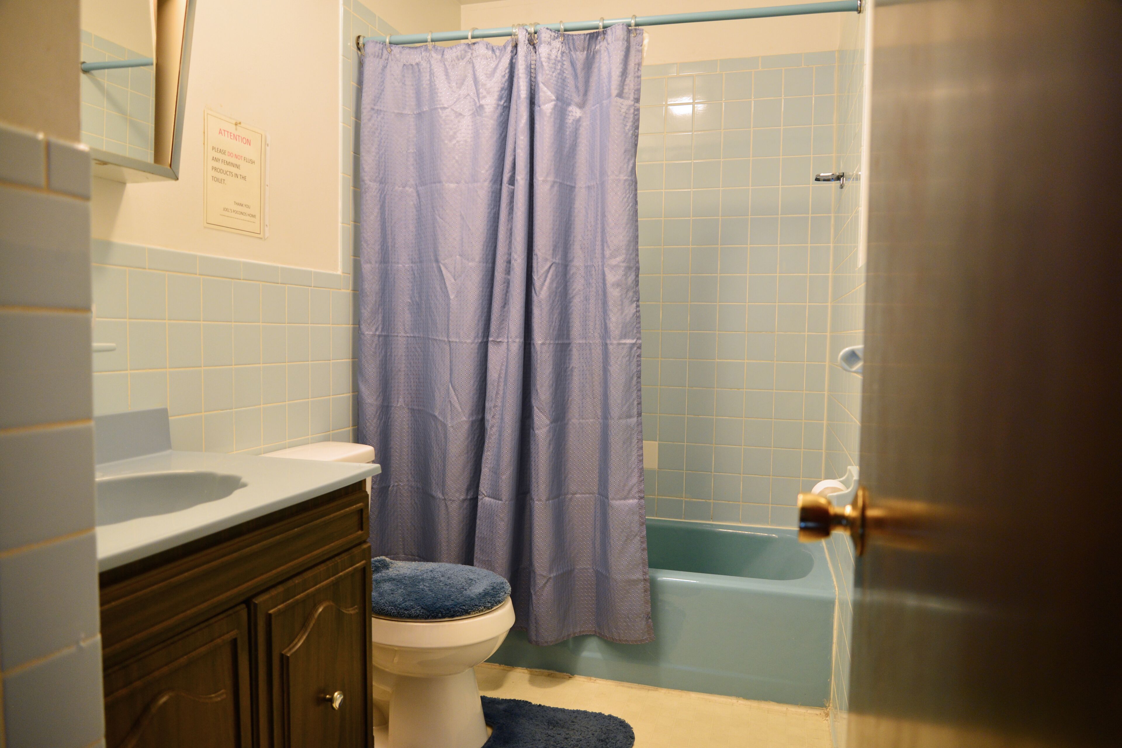 Spacious Split Level with 16' Fireplace