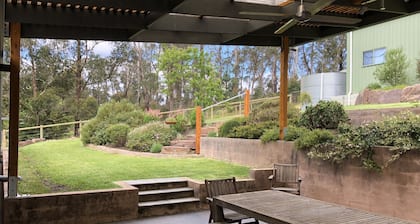 Castella Country Retreat - Mudbrick