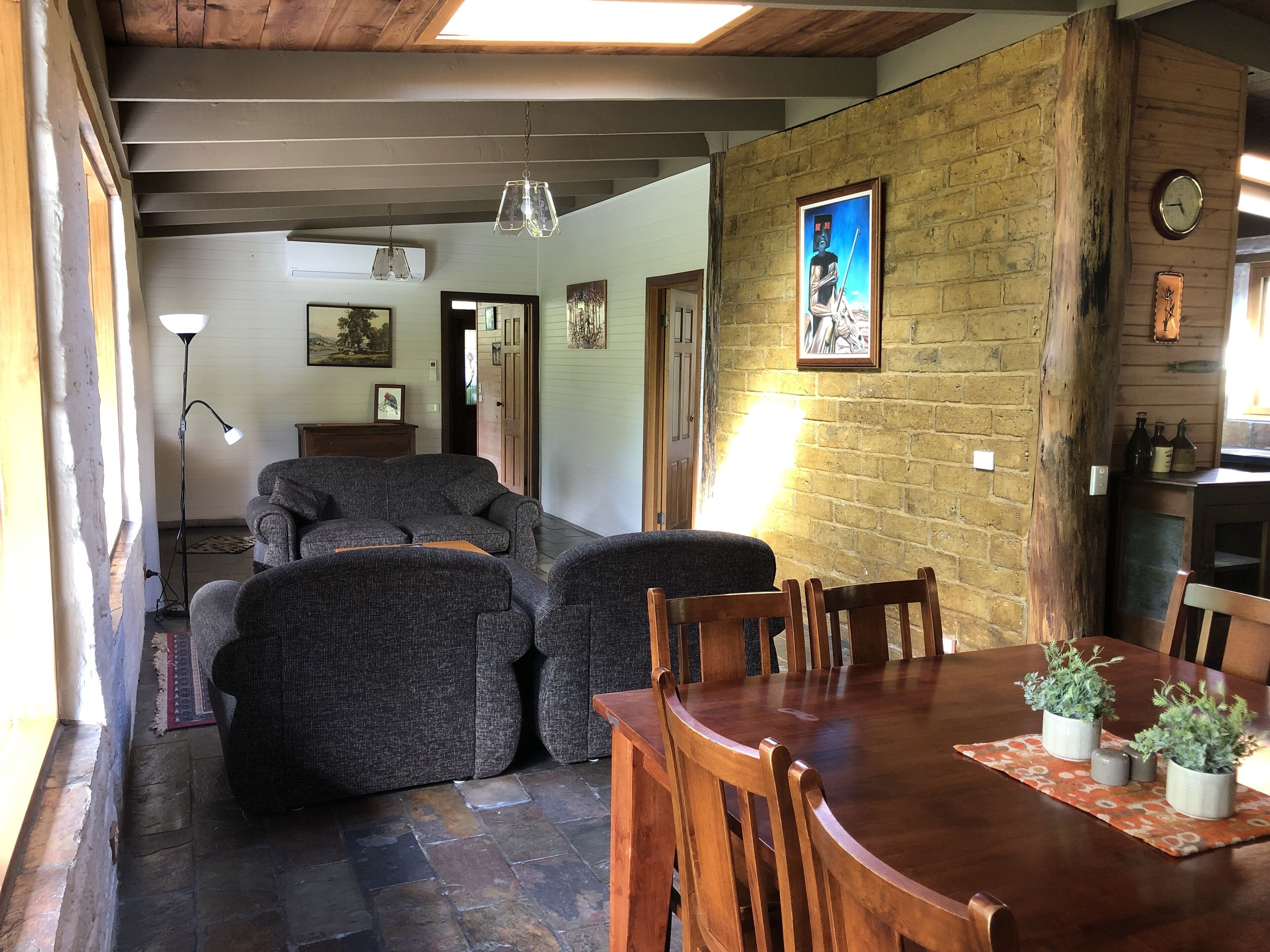 Castella Country Retreat- Rustic Charm In The Heart Of Yarra Valley Wine Country - Kinglake