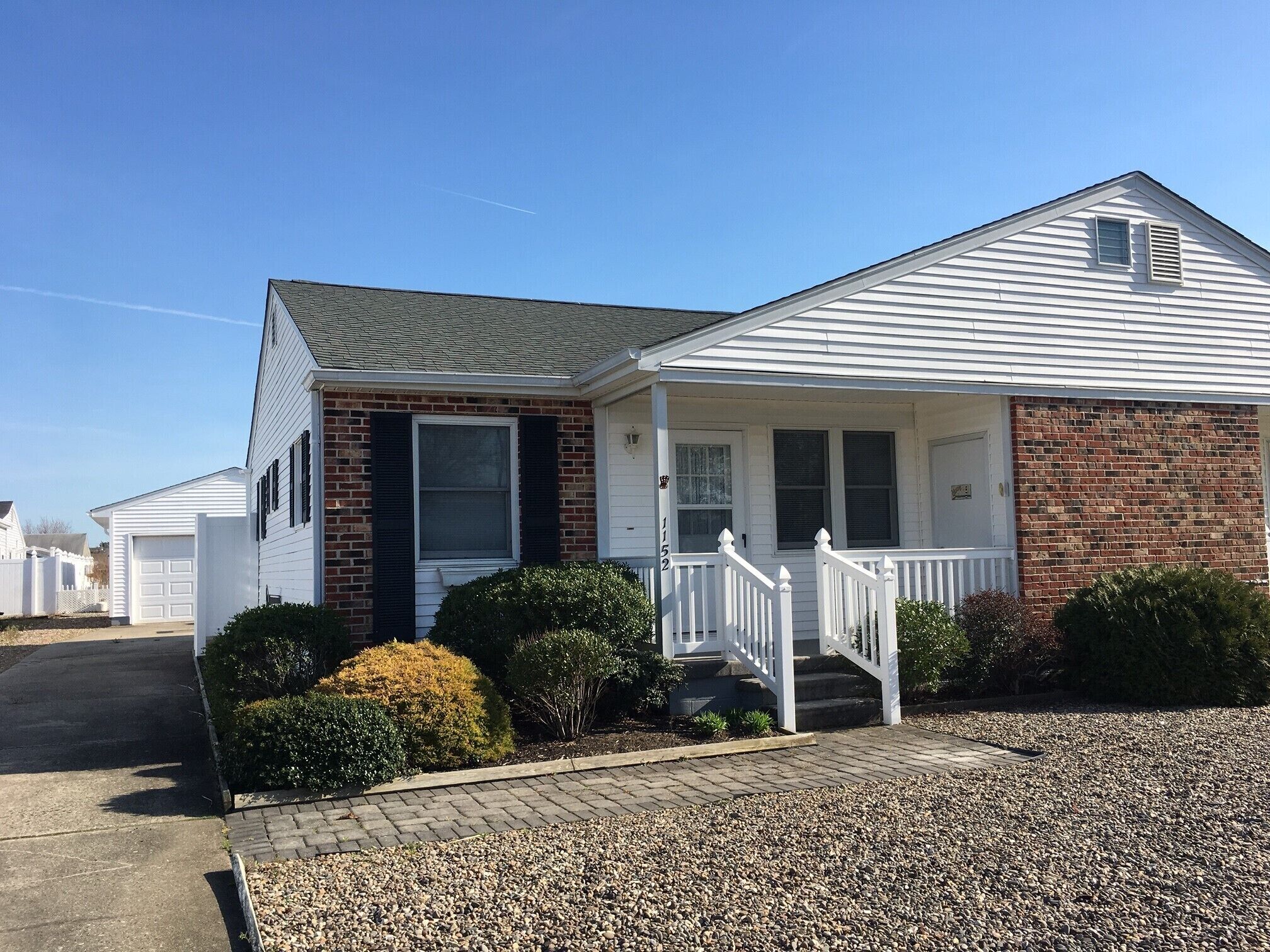 Fully Renovated 3 BR Available For 2024!