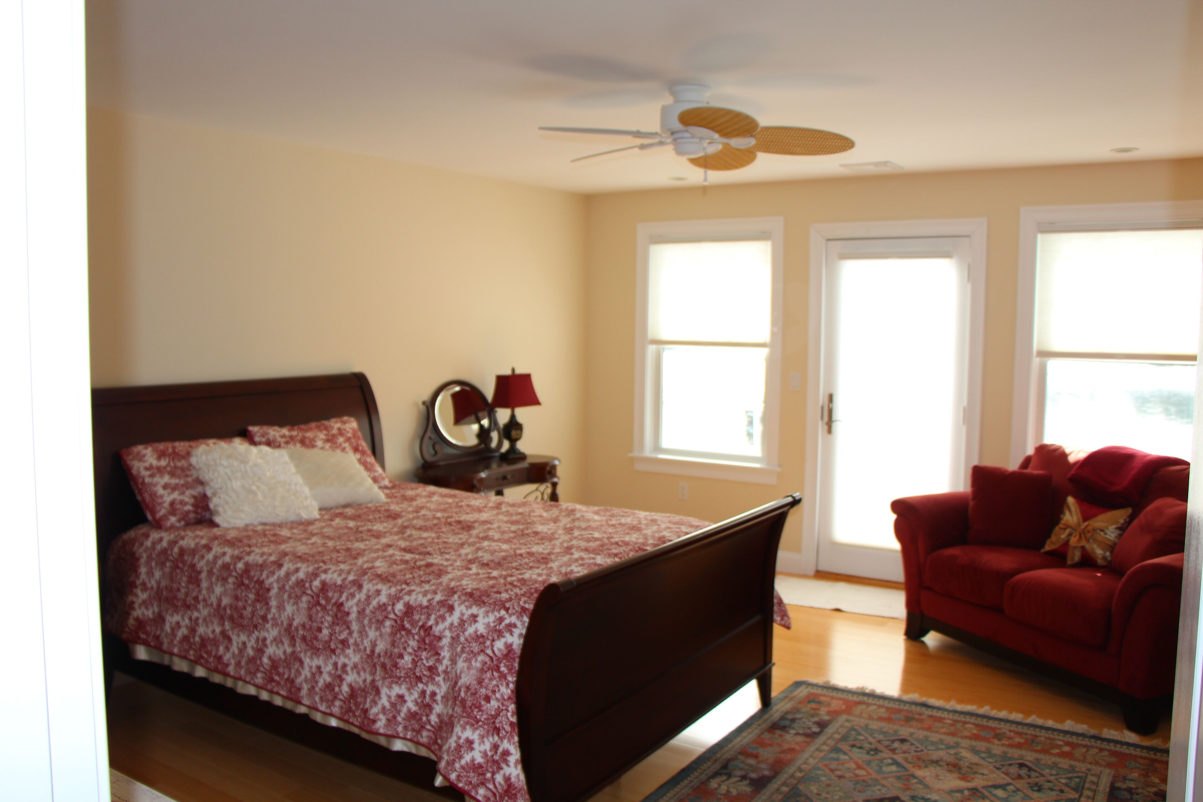 Waterfront 4 bedroom, 4.5 Bath home with multiple decks!