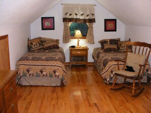 4 dormitorios, tabla de planchar con plancha, wifi gratis y ropa de cama