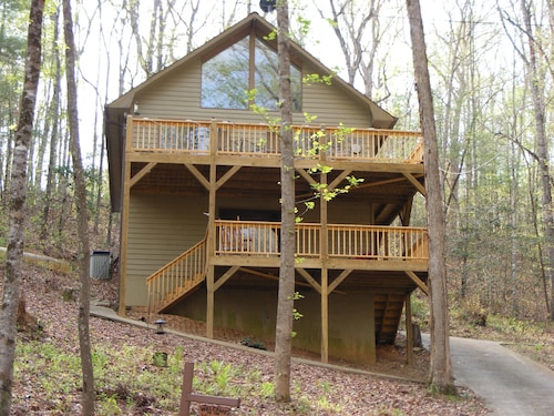 Hideaway Chalet at Lake Hiwassee Bear Paw