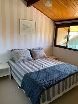 4 Schlafzimmer, Bügeleisen/Bügelbrett, kostenloses WLAN, Bettwäsche