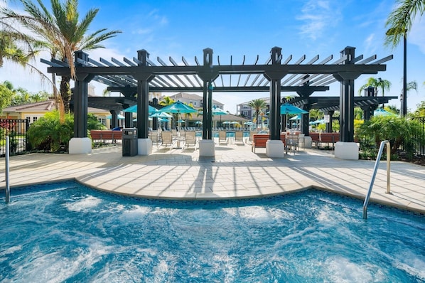 Outdoor pool, a heated pool - Spectacular new Spotless Condo Minutes to Disney, Universal, SeaWorld 1823 sqft (Orlando)