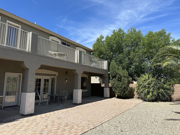 Exterior - Quiet, luxury with a view on the Las Colinas Golf Course (Queen Creek)