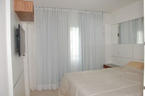 3 bedrooms, iron/ironing board, WiFi, bed sheets - BEAUTIFUL APARTMENT BY THE SEA OF MACEIÓ... (Maceió)
