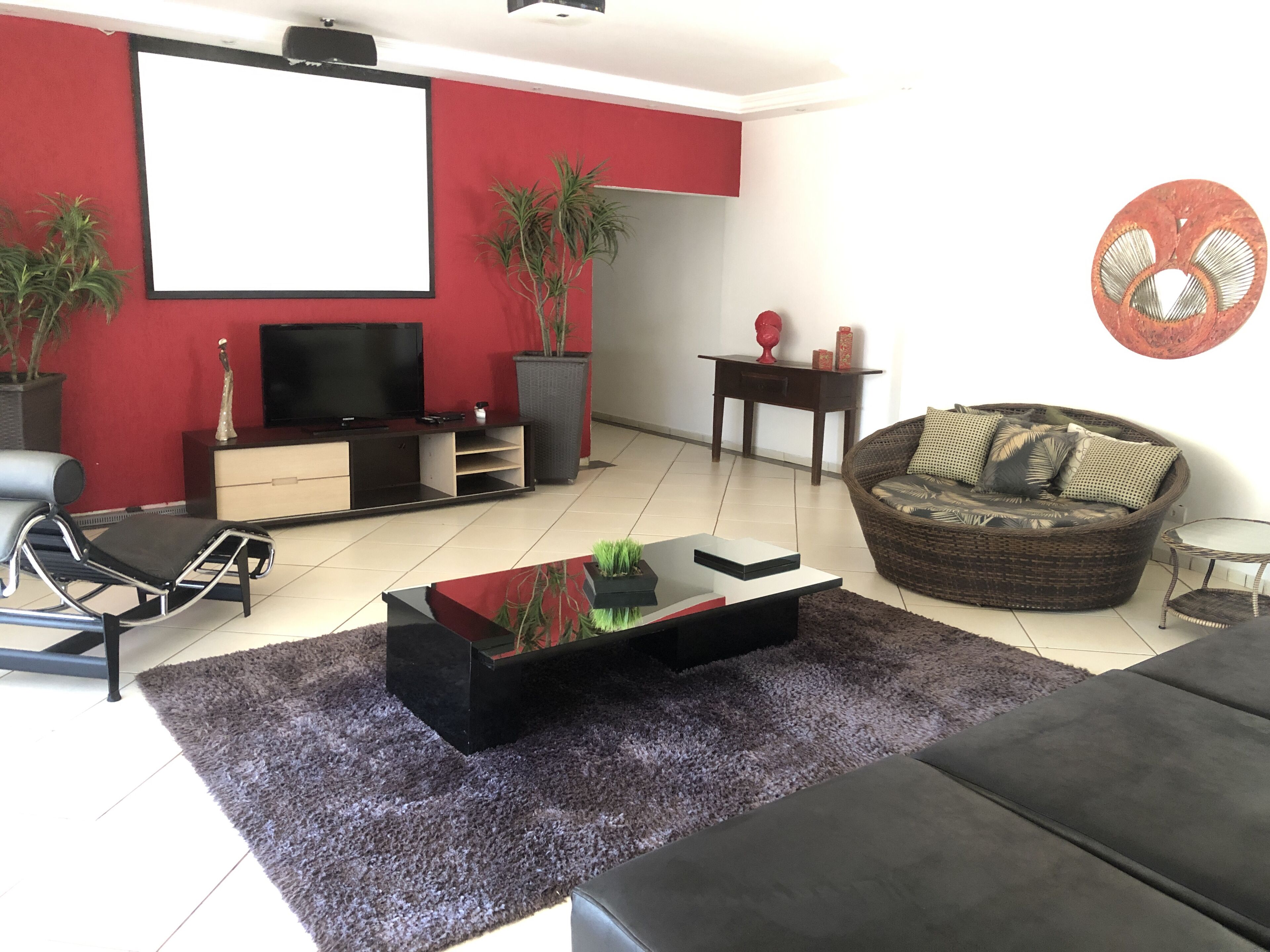 CHÁCARA GREEN HALL (in front of Casa Do Folclore) 34996452966