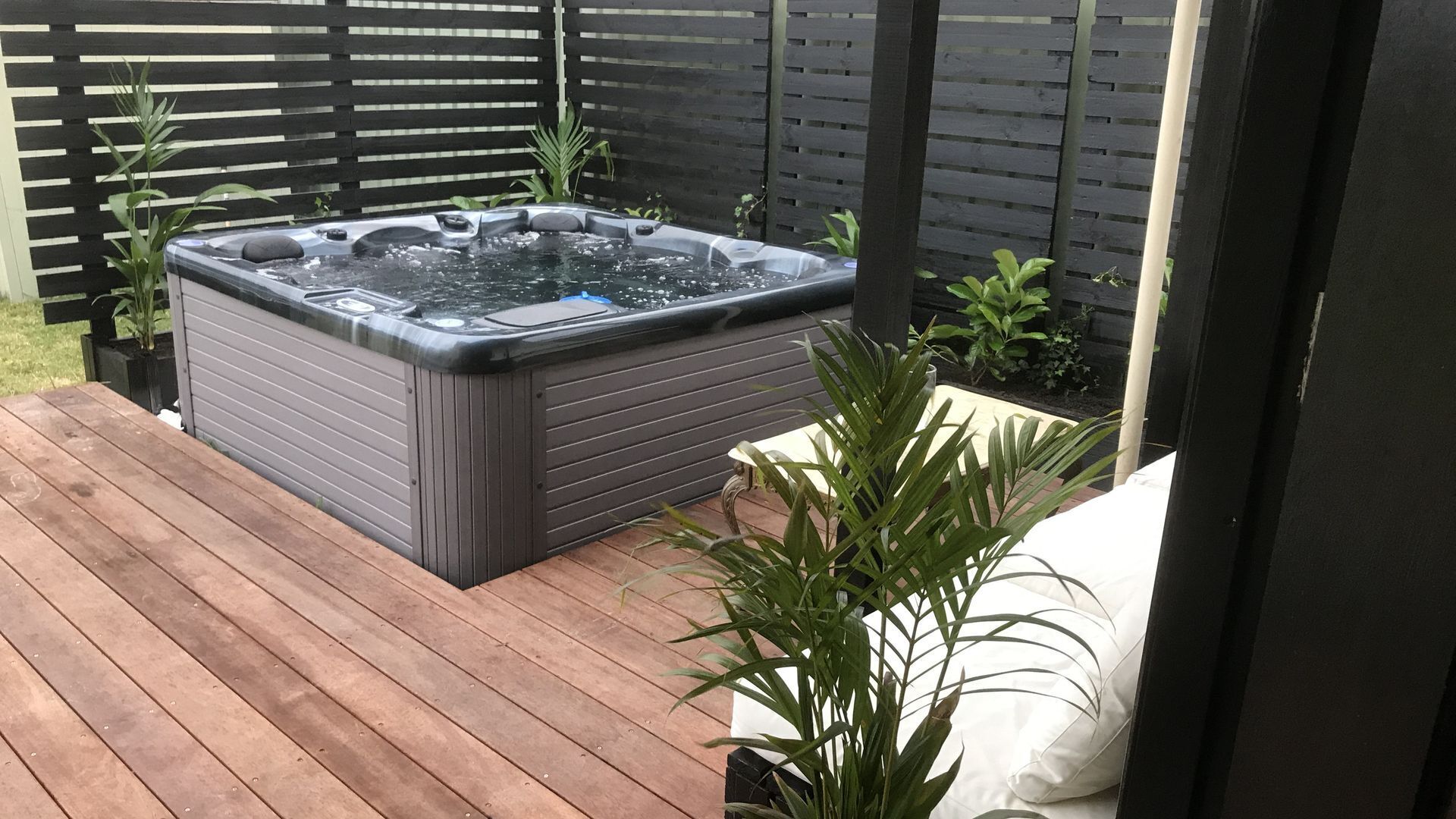 Spa in vines - 7 mins to vineyards