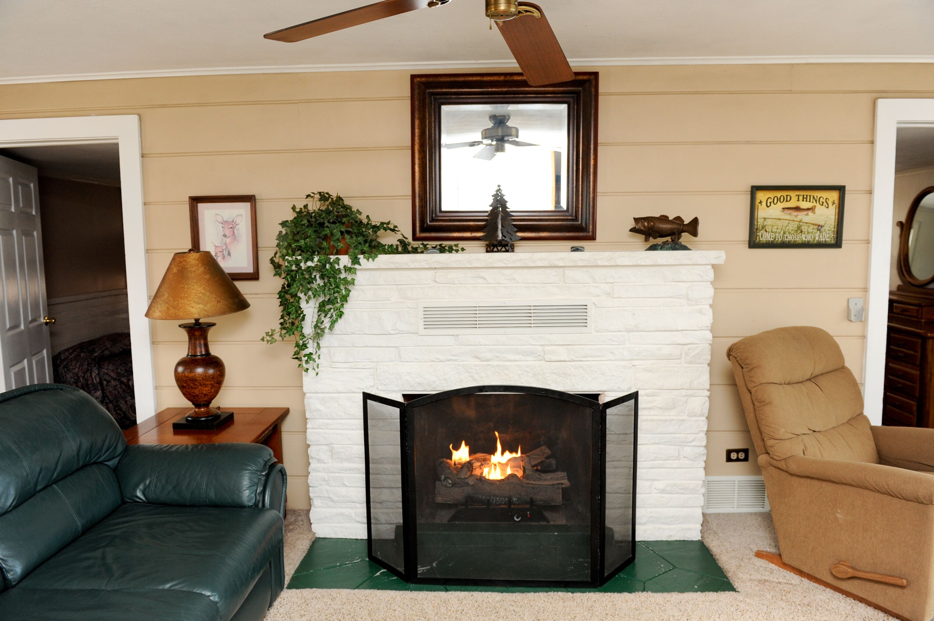 Lakefront Home - Two Bedrooms with Fireplace &  Hot Tub