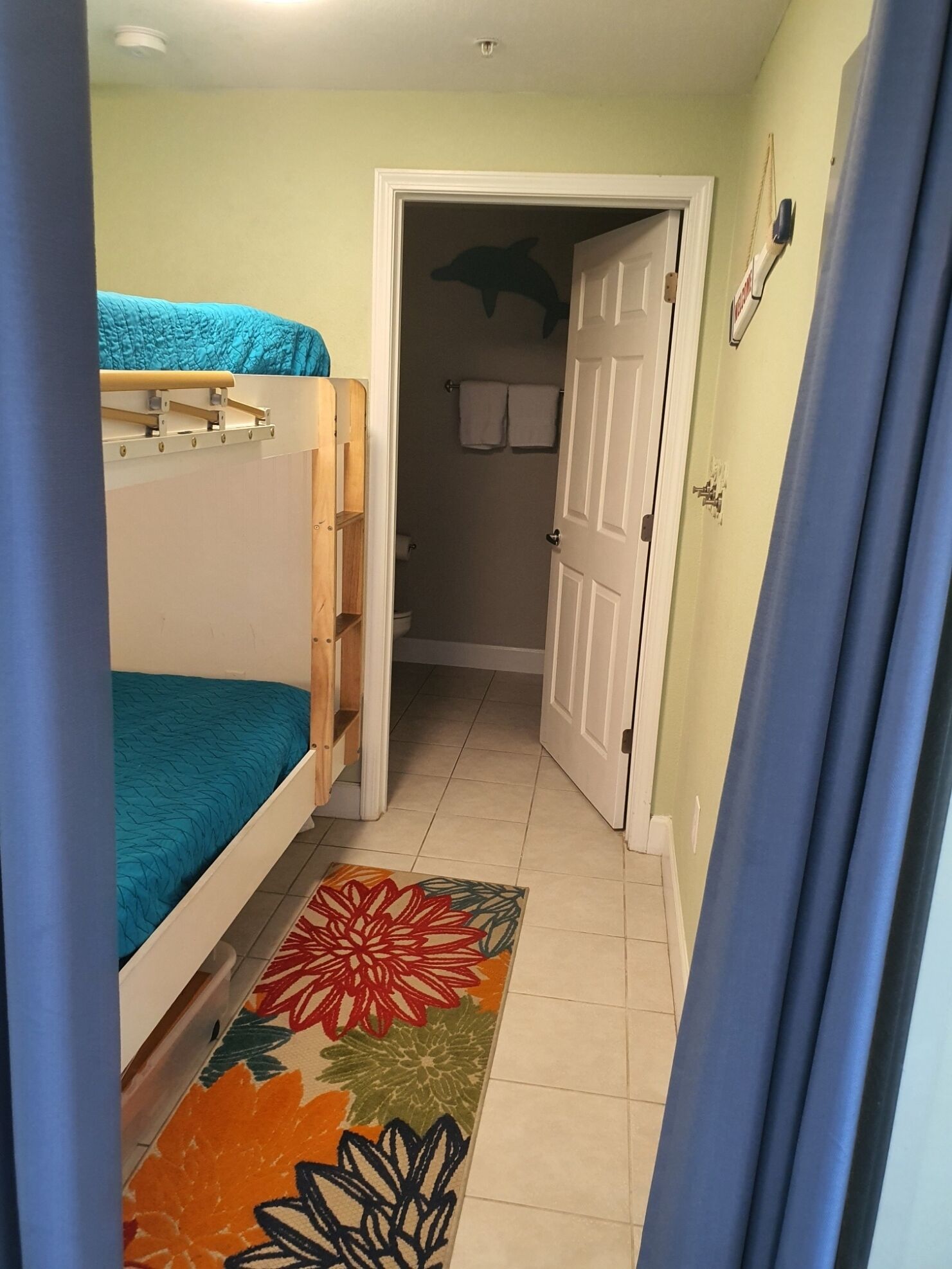 Tidewater Beach Resort. Luxury Ocean Front Condo Right On The Beach! - Panama City Beach, FL
