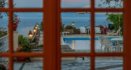 Villa Aphrodite - Elegante Luxusvilla mit atemberaubendem Blick auf Korfu