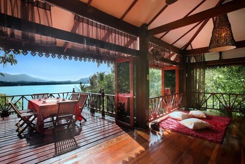 7 Bedroom Seafront Villa - Koh Phangan