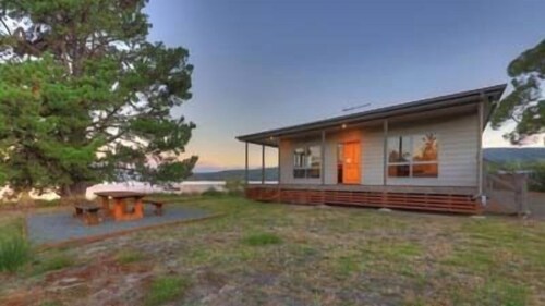 Tides Reach ylellisyyttä absoluuttinen waterfrontage